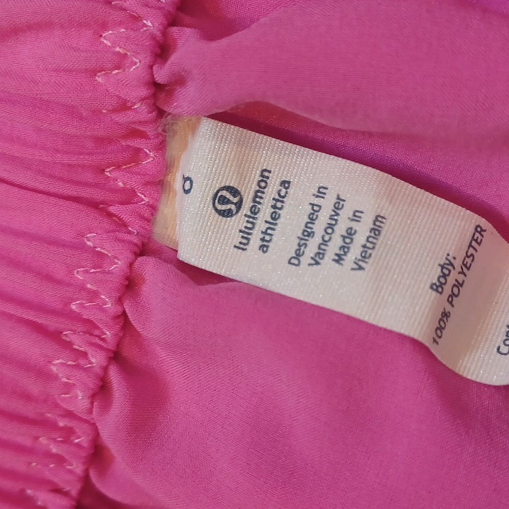 Lululemon Gray/Pink Striped Drawstring Cuffed Shorts - Picture 5 of 9